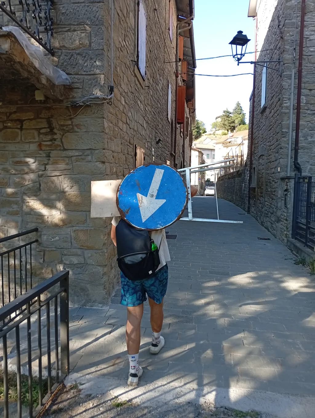 Arrow Sign Alley
