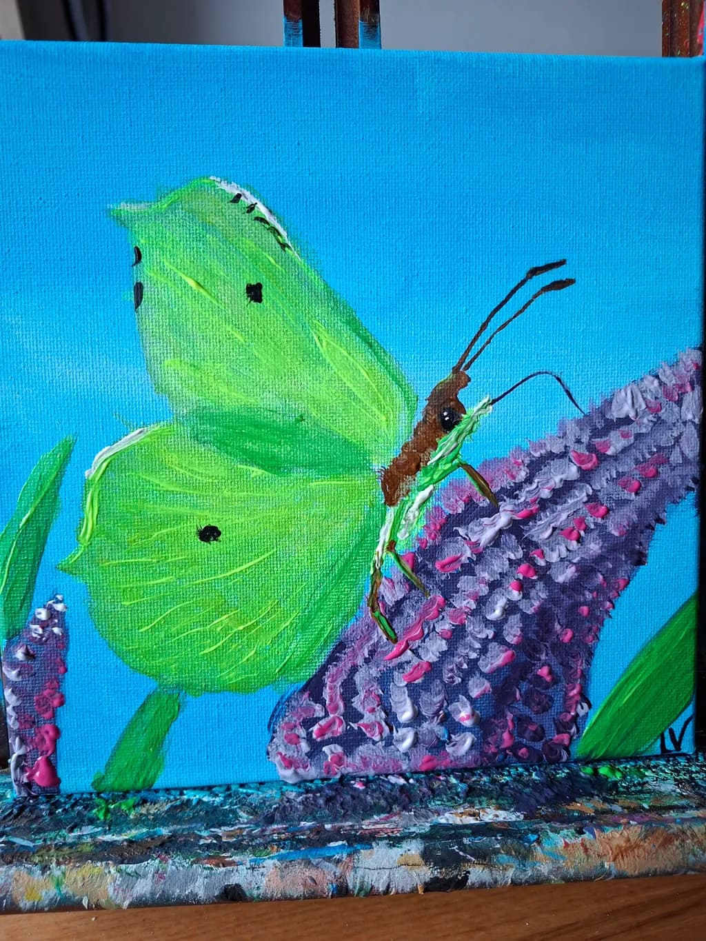 Green Butterfly Perch