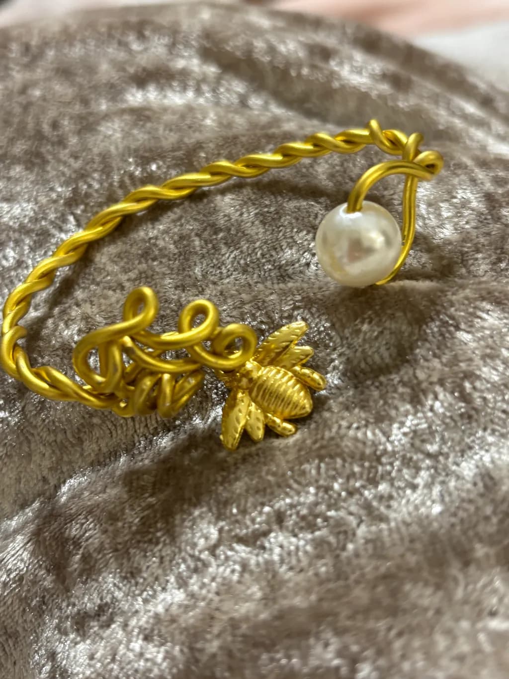 Bee and Pearl Bracelet