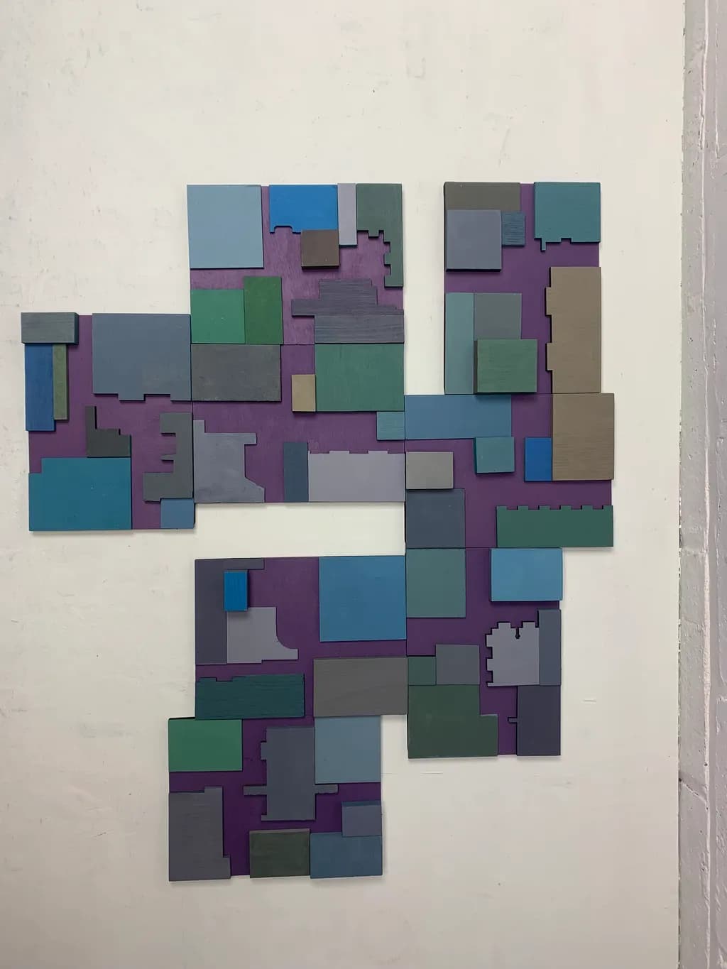 Modular Geometry in Teal and Plum