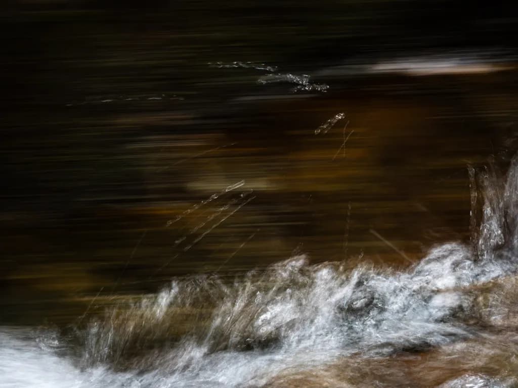 Detached Droplets