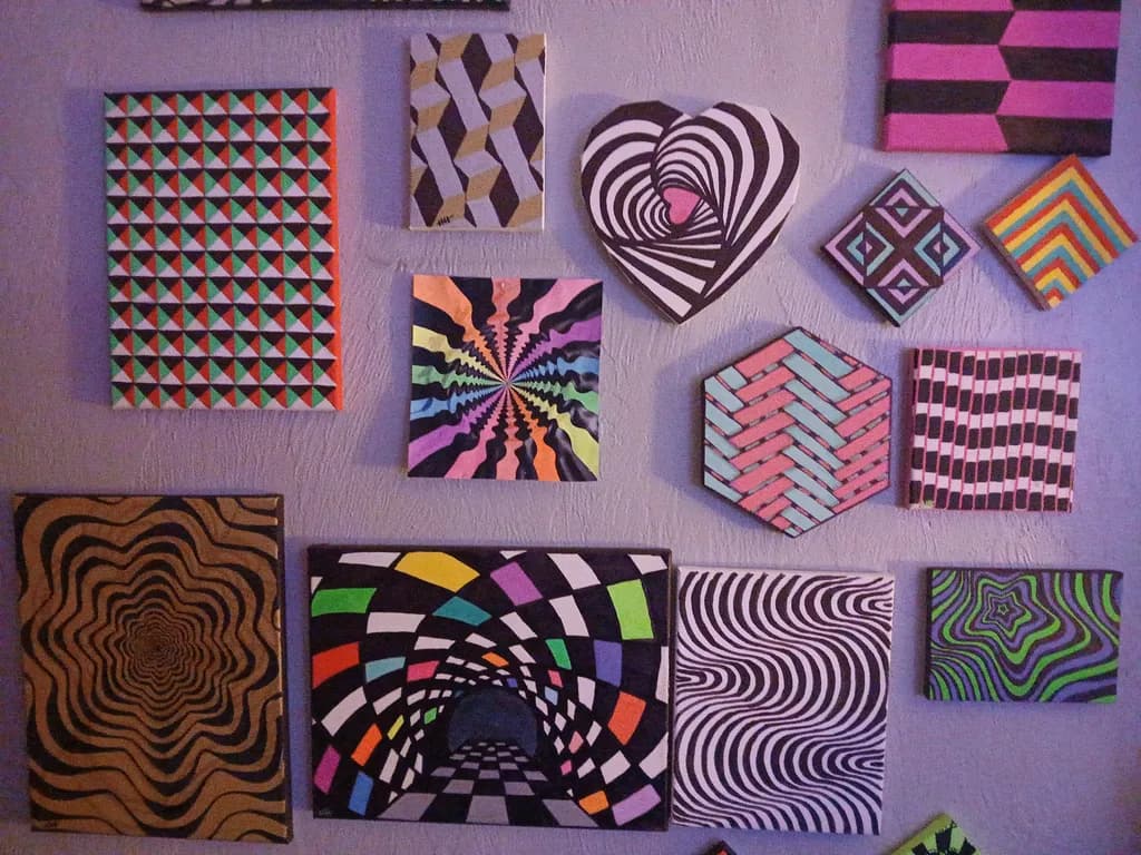 Geometric Optical Patterns