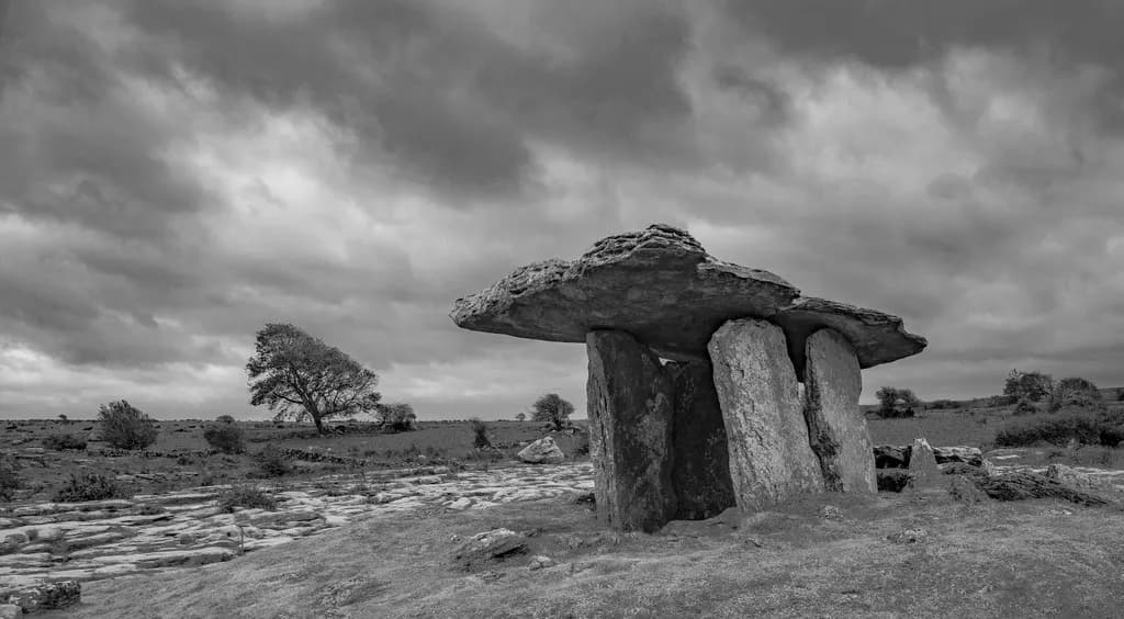 Poulnabrone Dolmen, Ireland