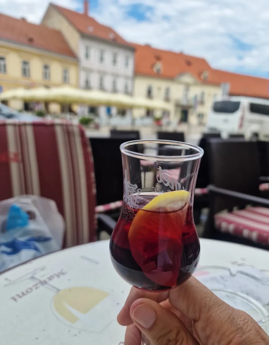 Lemon Drink in the Square