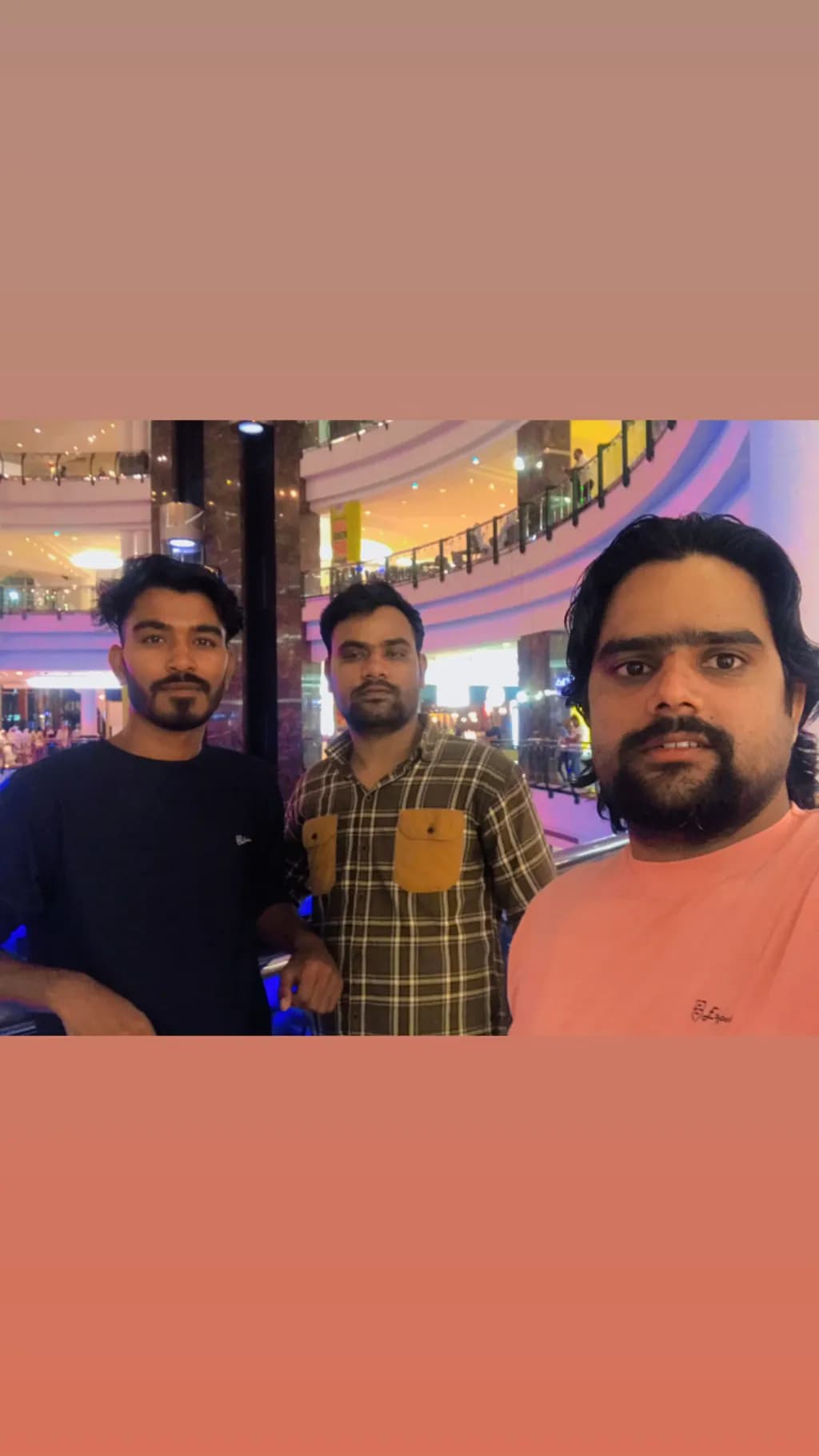 Mall Friends selfie