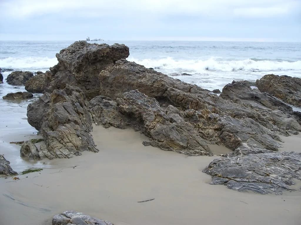 Cove Rock