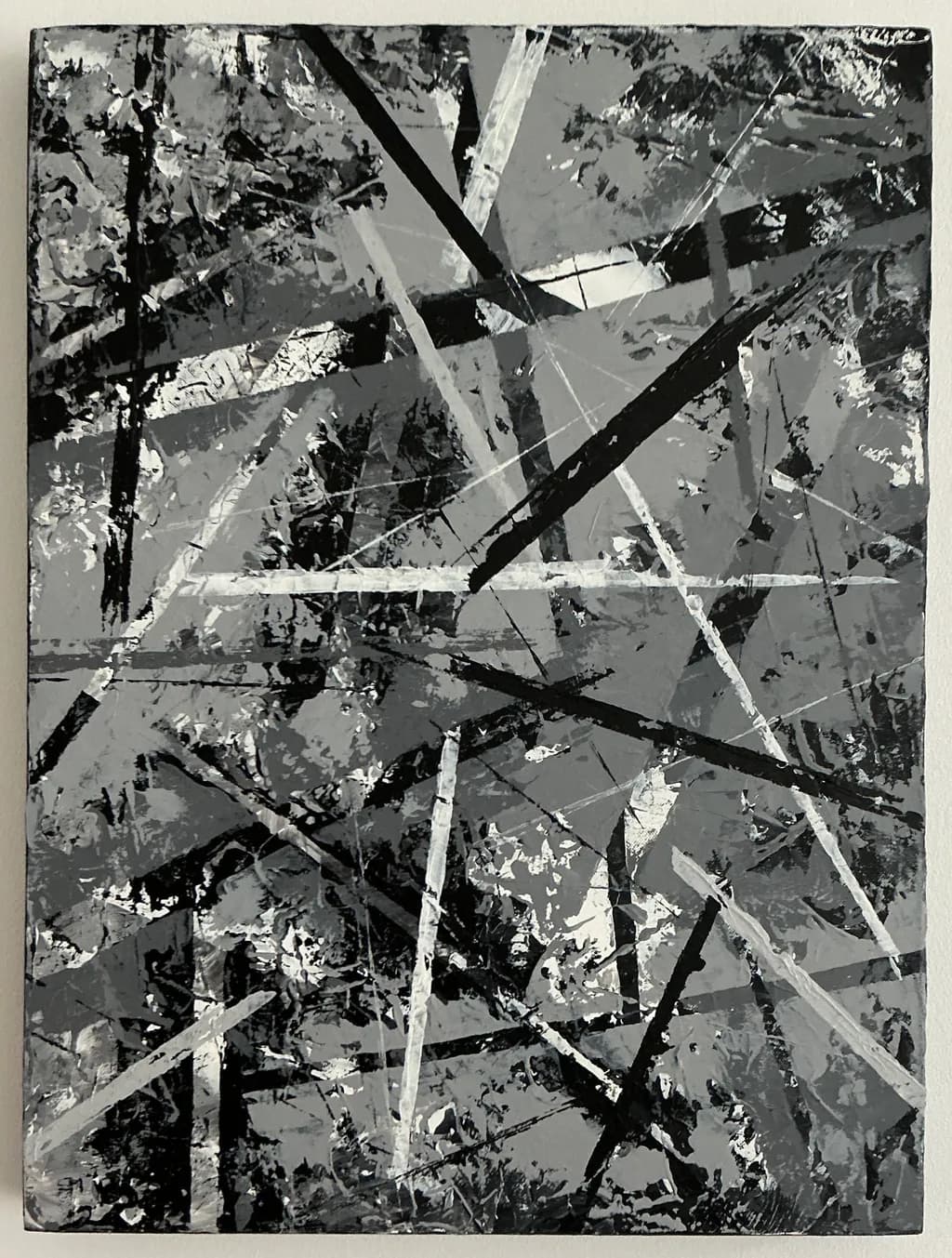 Monochrome Fracture