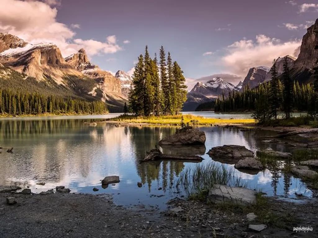 Spirit Island Maligne Lake