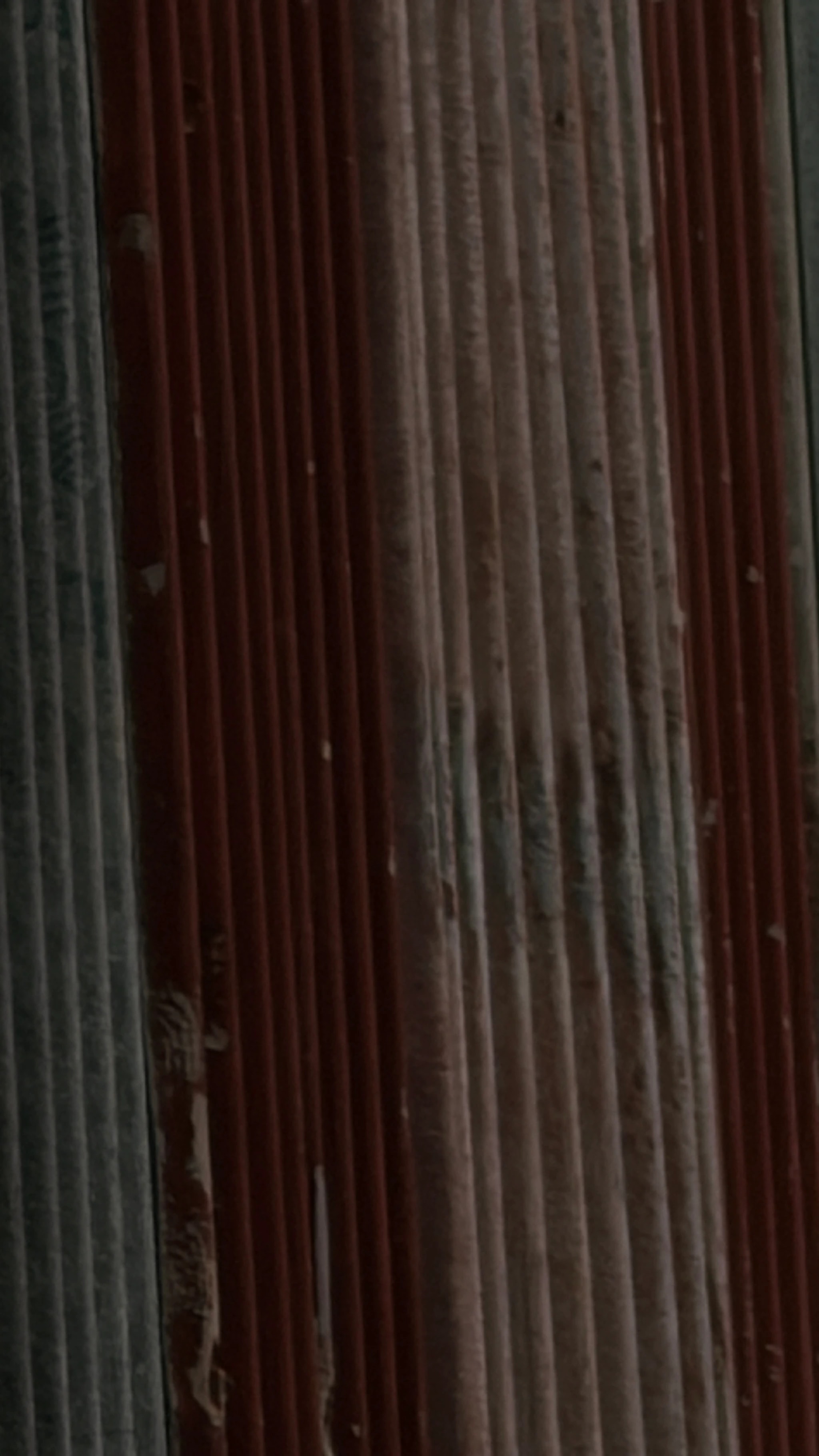 Weathered Vertical Bands