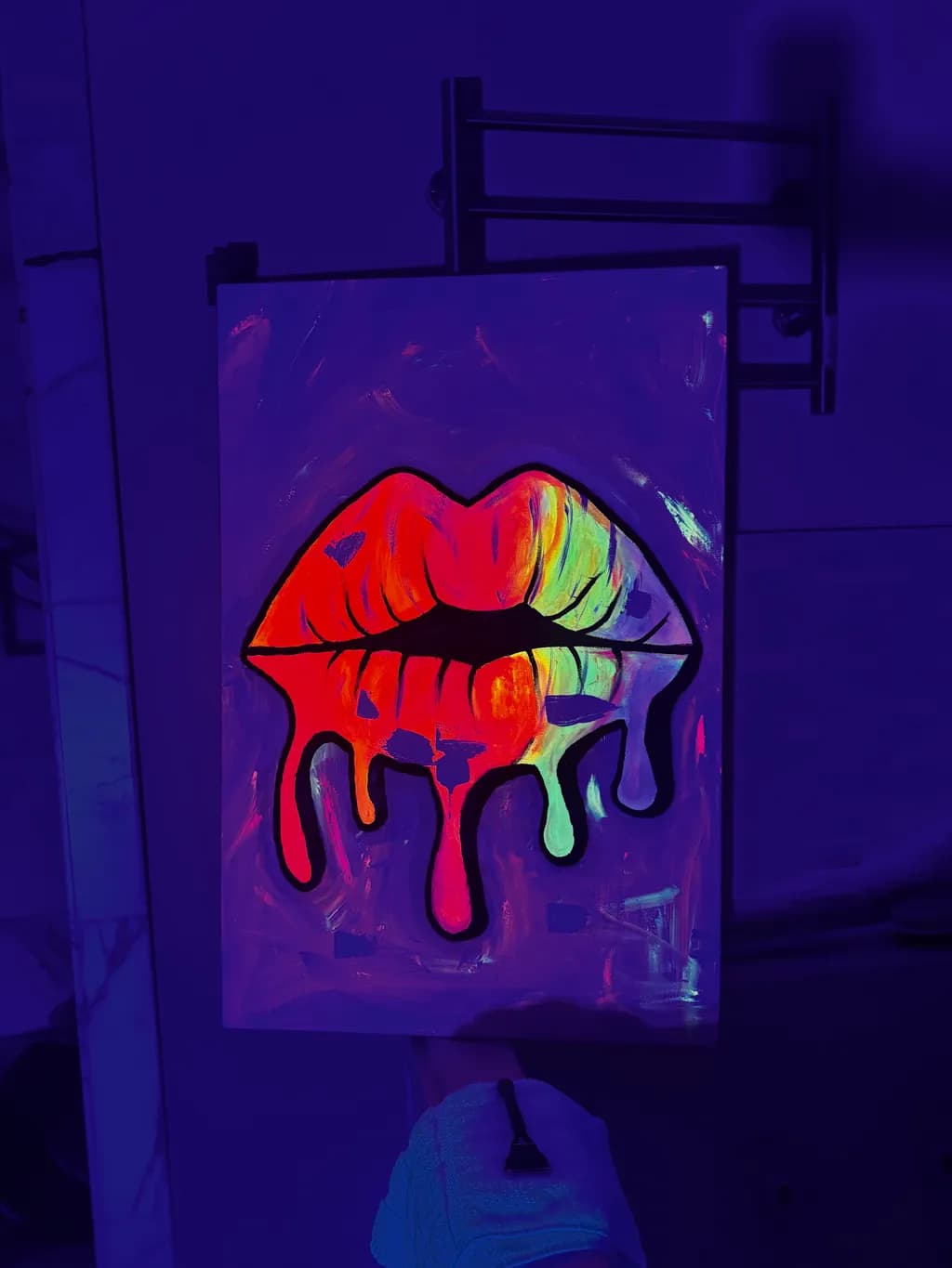 Neon Drip Kiss