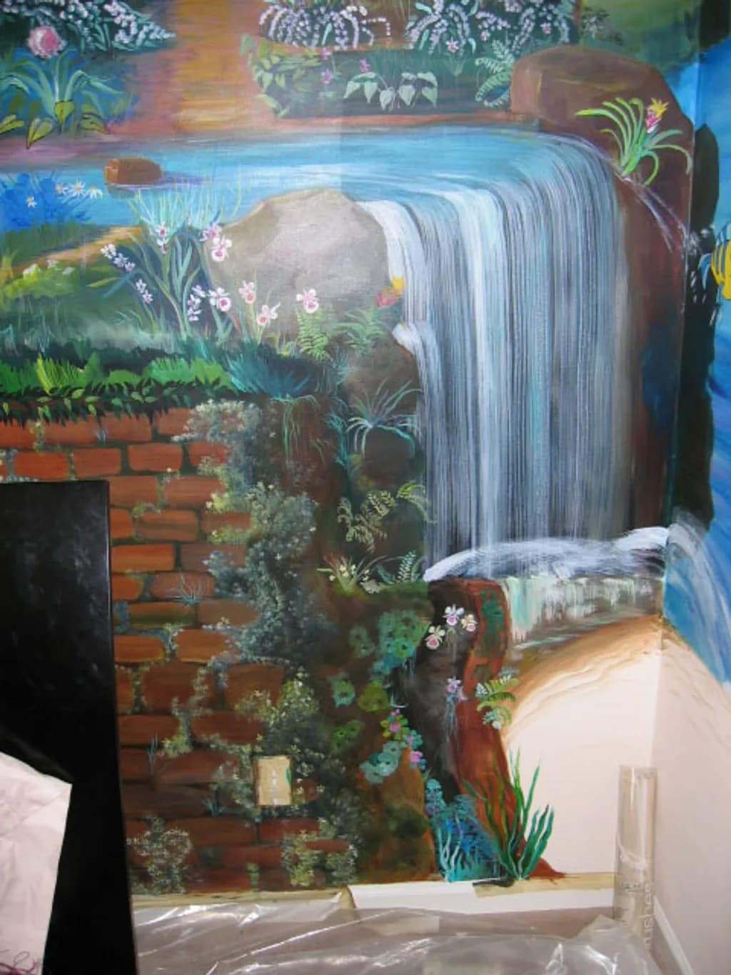 Garden Waterfall alcove