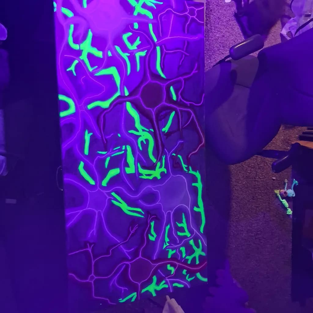Blacklight Fractures