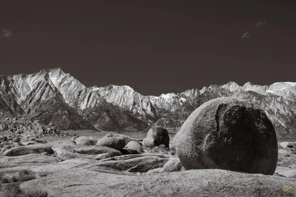Boulders. Alabama Hills.