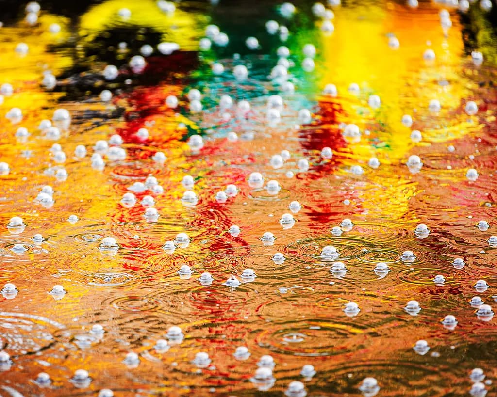 Rain Droplets Reflection