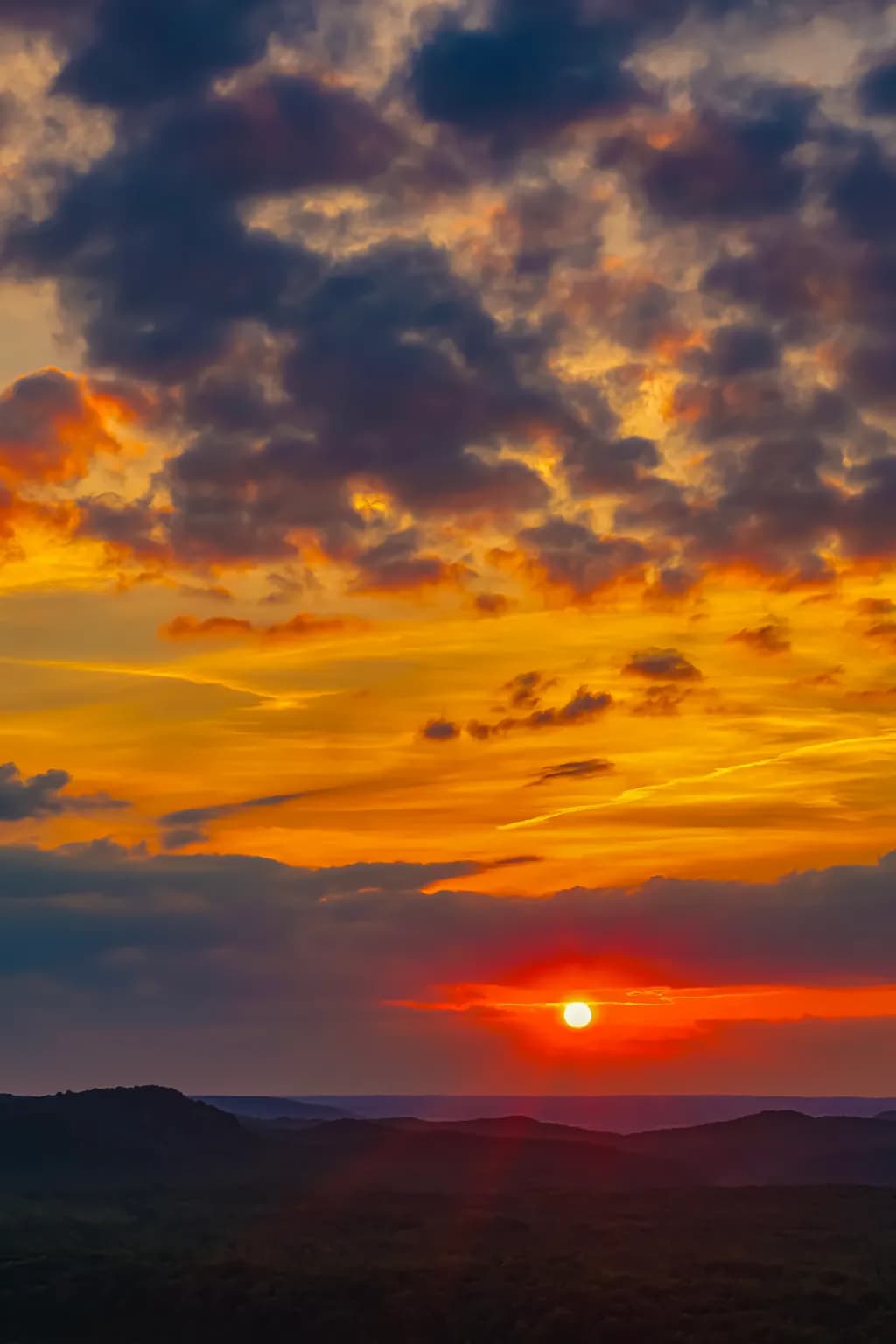 Sunset Over Hills TJ1405-04