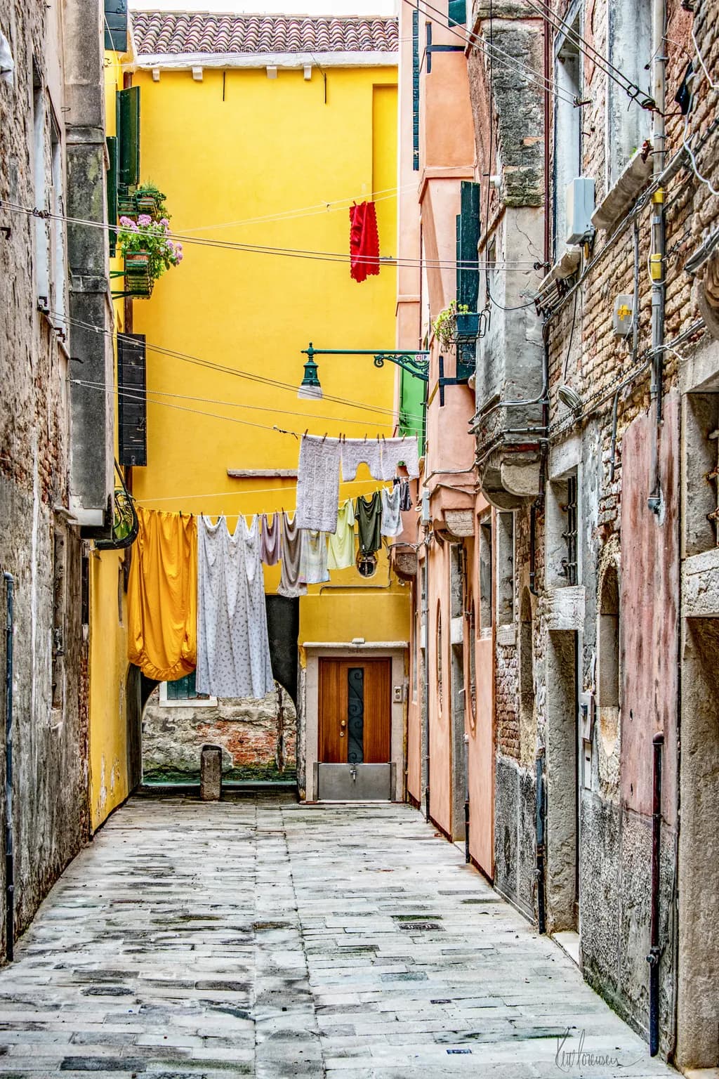 Sunlit Alleyway