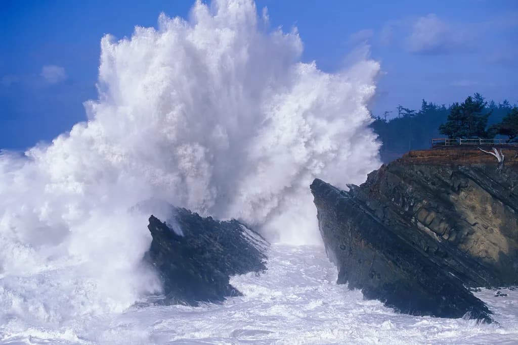 Ocean's Fury: A Majestic Clash of Waves and Rocks